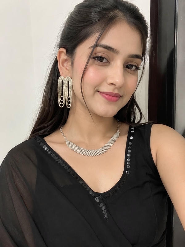 Beautiful Girl Selfie Black Dress