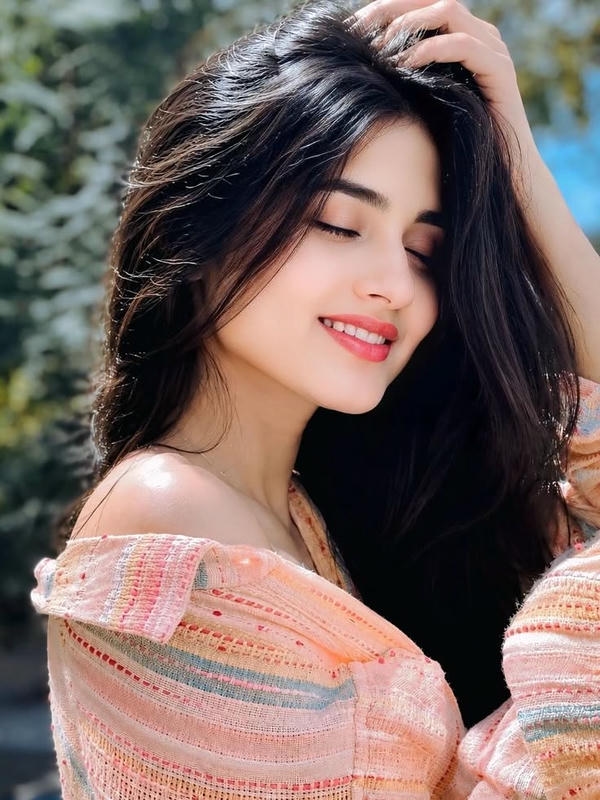 Beautiful Girl Selfie Close Up