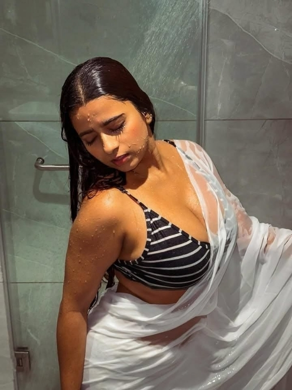 Bold Girl Deep Neck Dress Photos