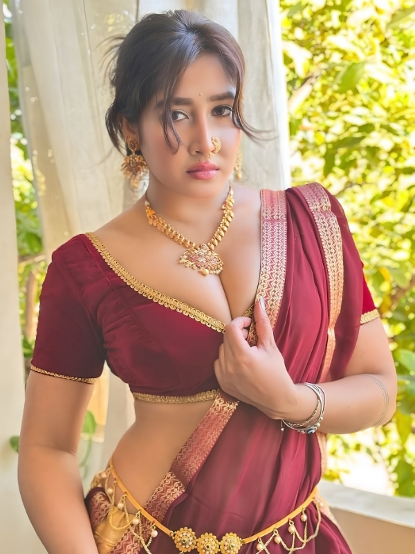 Deep Neck Party Wear Girl Photos