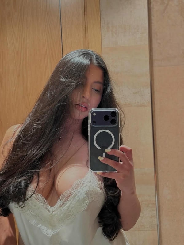 Face Hidden Mirror Selfie for Instagram