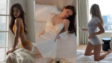 Girl-in-Bedroom-Glamour-Photos