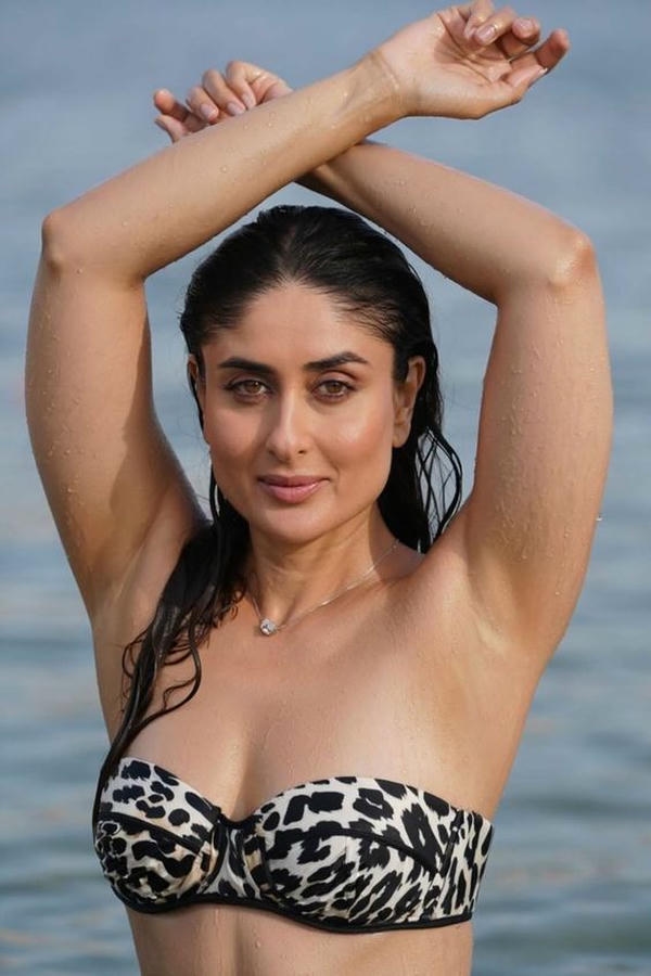 Kareena Kapoor Khan swimsuit