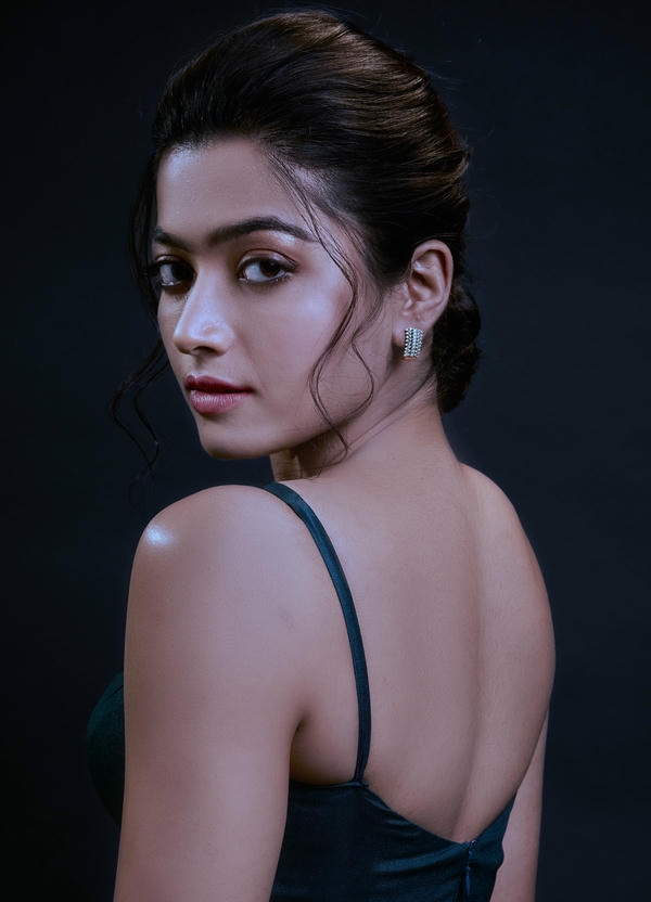 Rashmika Mandanna Beautiful Hot Photos