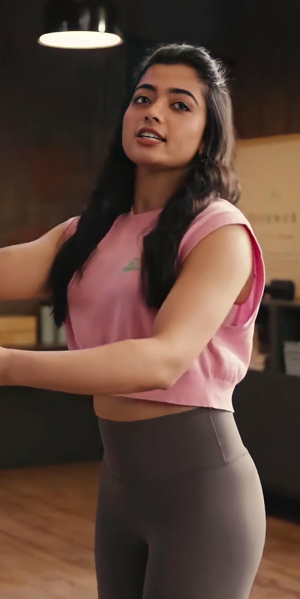 Rashmika Mandanna Bralette Look Photos