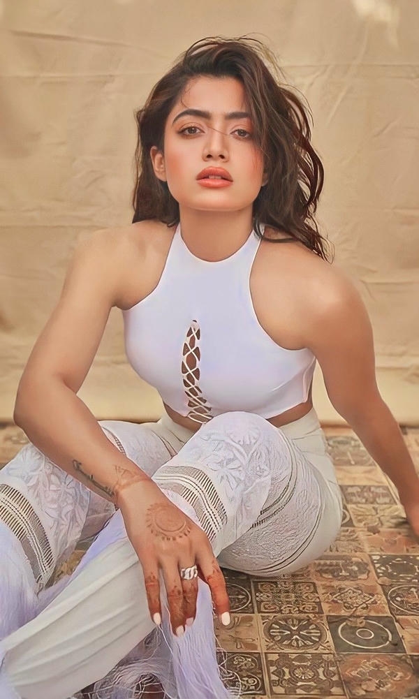 Rashmika Mandanna Hot Pics HD