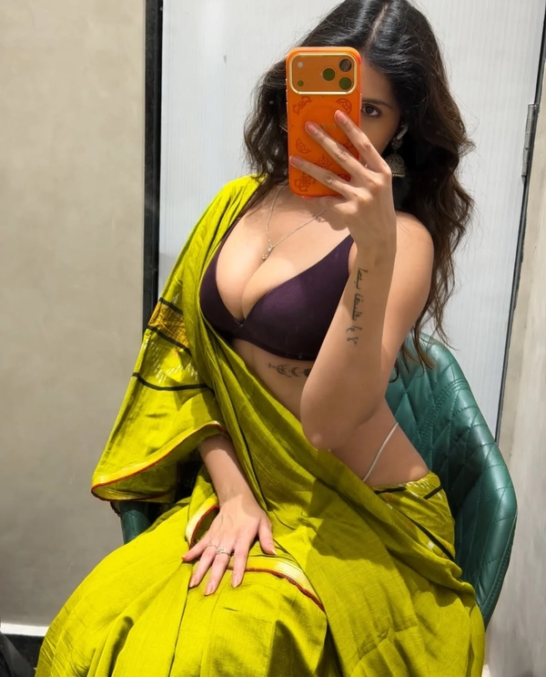 Sexy Girl in Party Wear Saree