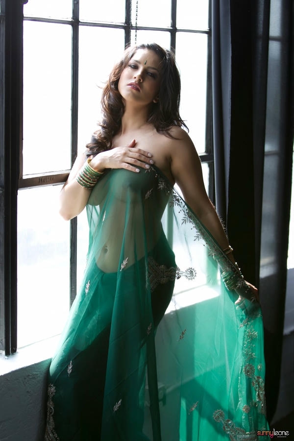 Sunny Leone hottest images