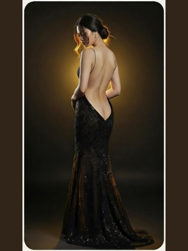 girl Hot Backless Dress Photos